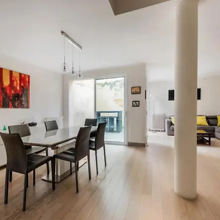 Family House Гостевой дом Бордо