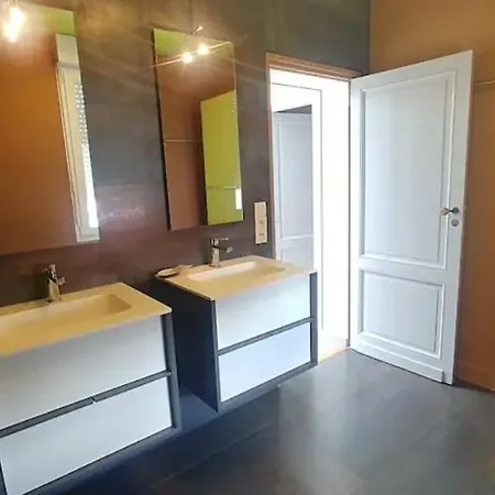 Family House Гостевой дом *